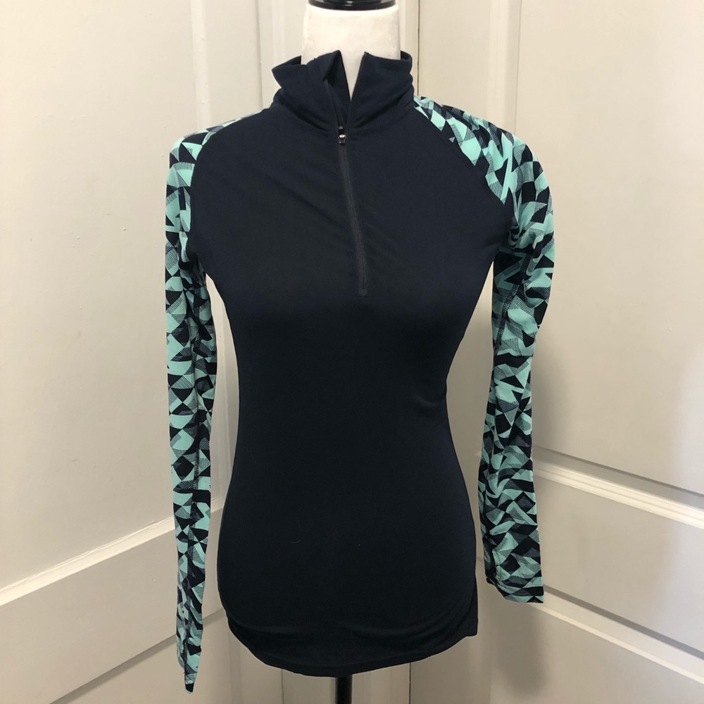 Kathmandu ladies athletic half zip top size 10